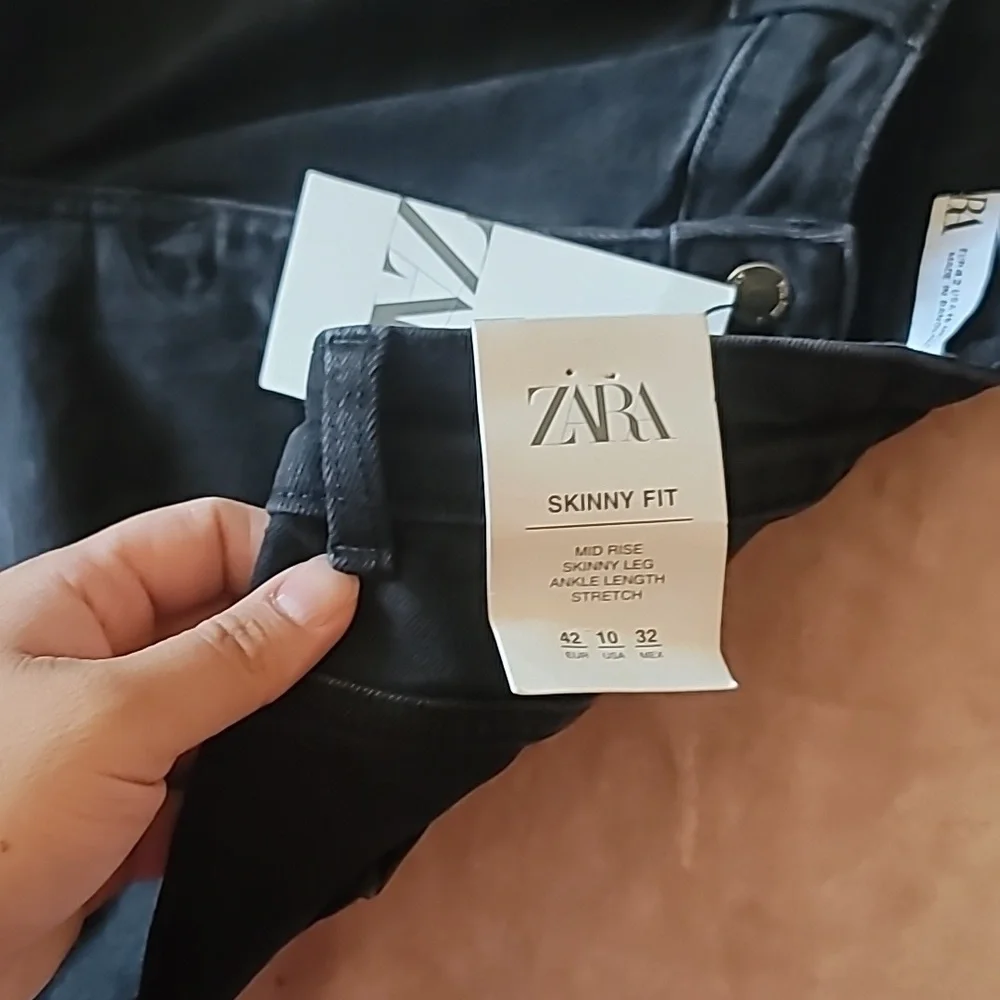 Jeans - Picture 4 of 4